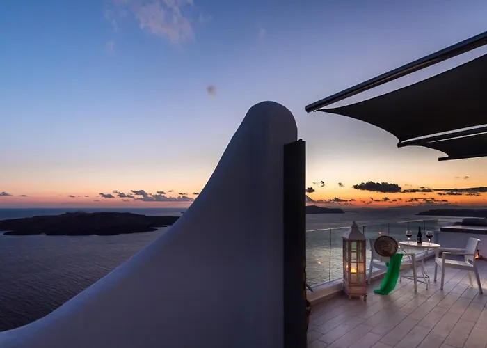 Fira Deep Blue Suites